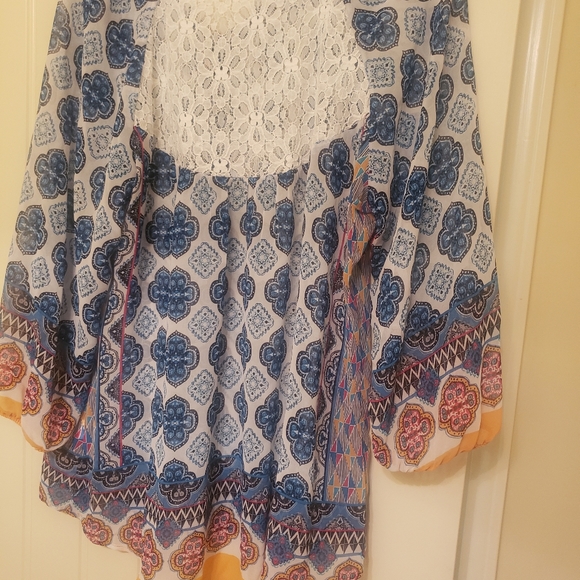 Summer top - Picture 6 of 6